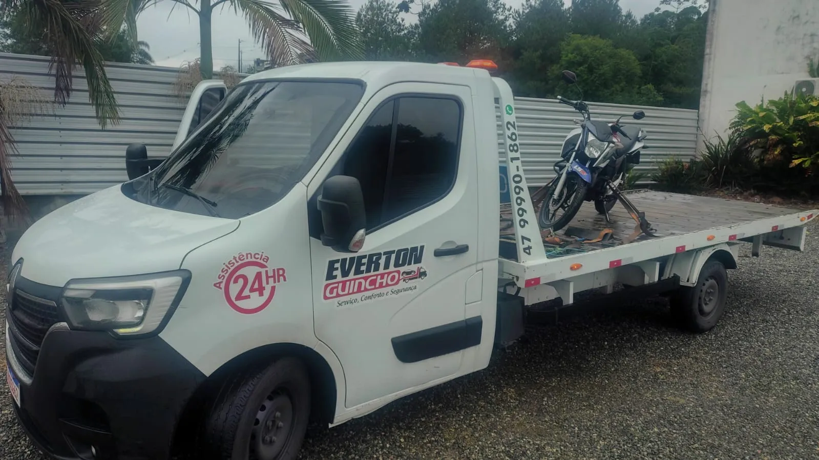 Reboque de moto em Jaraguá do Sul com fixação segura